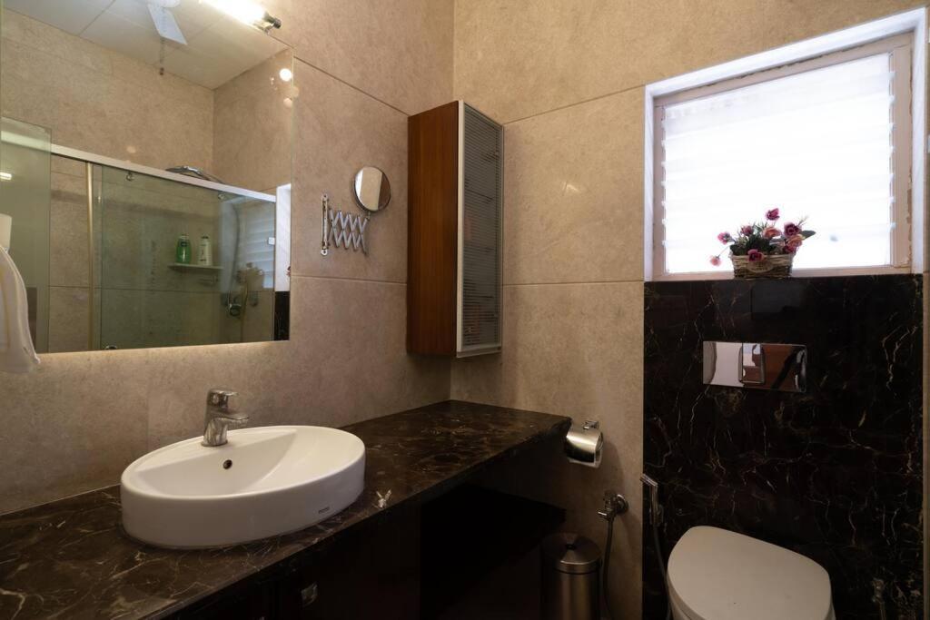 Super Luxury - Near To Karnavati Club Ahmedabad